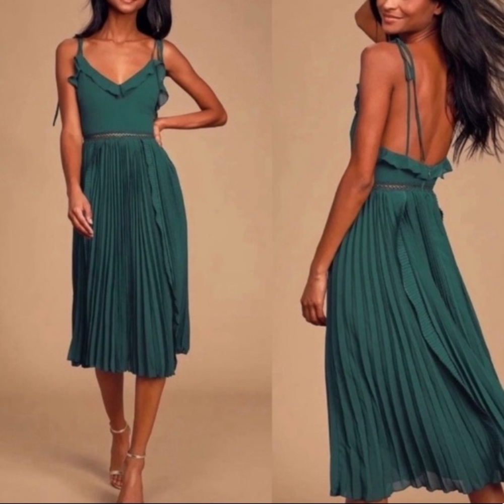 ❤️ Lulus Never a Dull Moment Emerald Green Tie-Strap Pleated Midi Dress